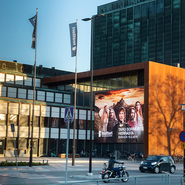 LED-seinä Turun Kaupunginteatterissa